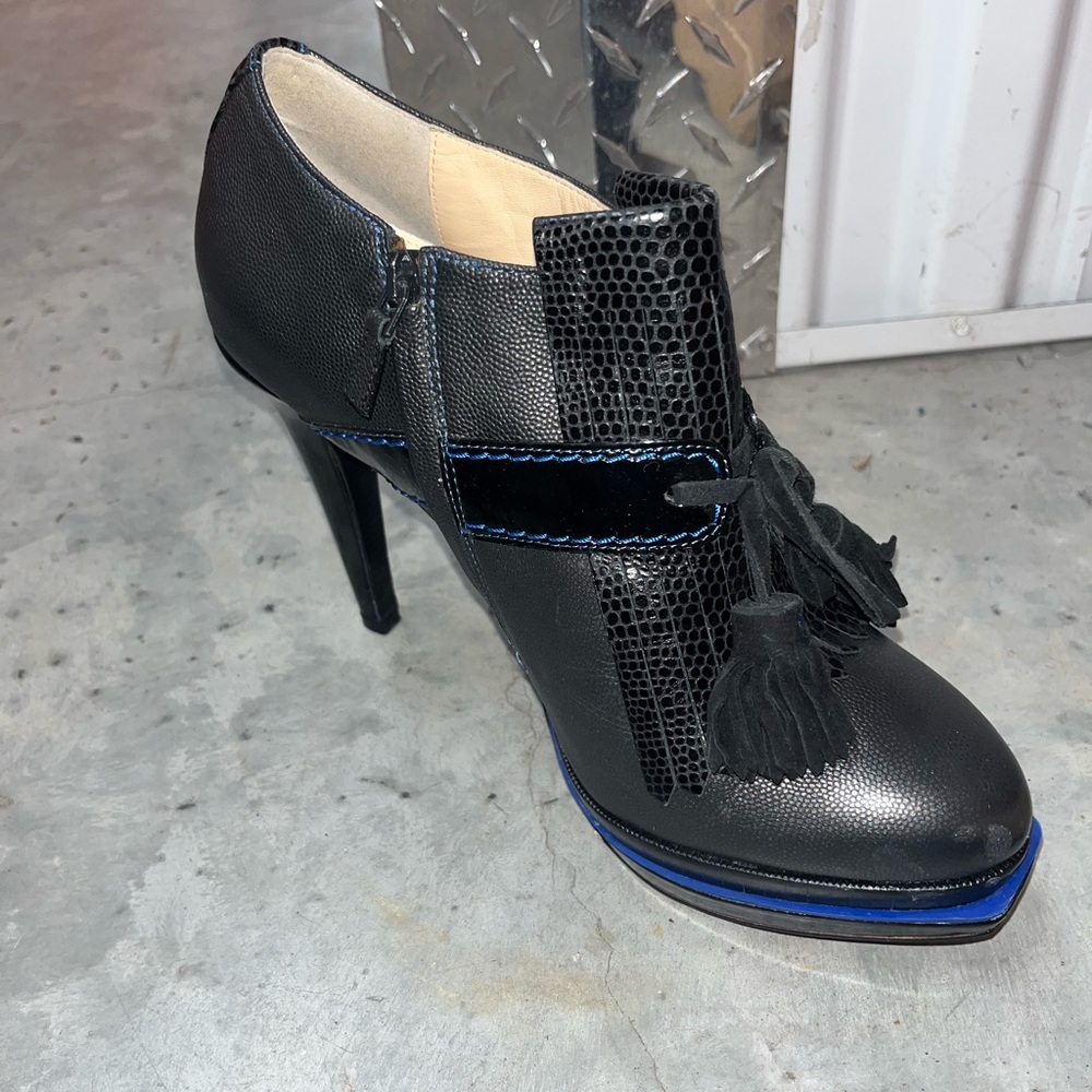 Cole Haan Black and Blue Heels with Textured Design